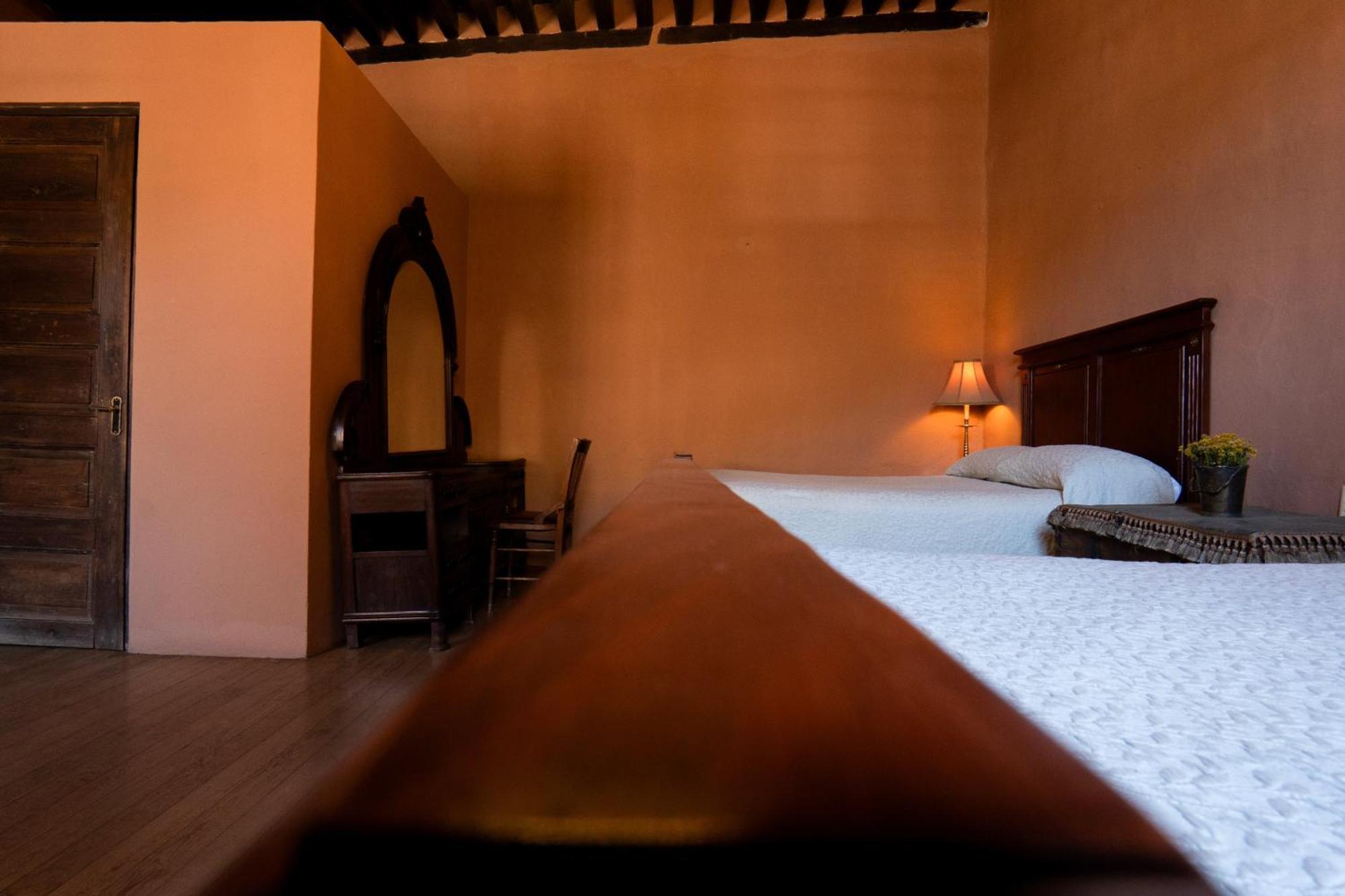 Hotel Boutique Meson De La Abundancia Catorce ภายนอก รูปภาพ